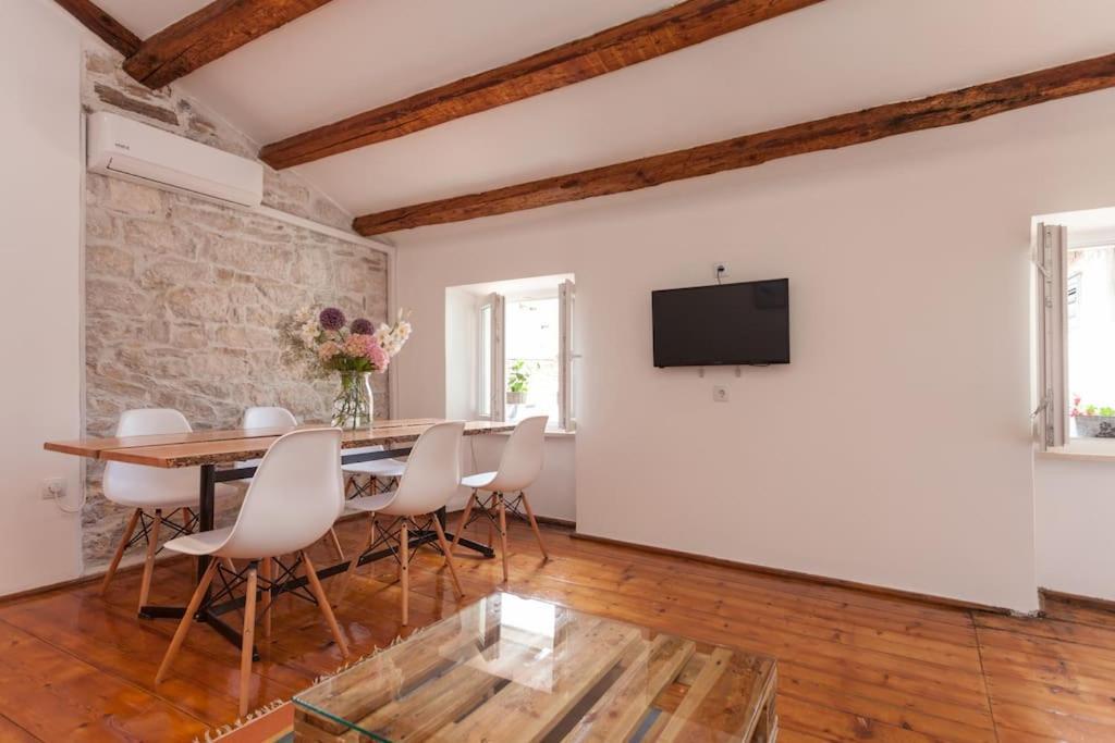 Vintage Apartment Rovinj Old Town 外观 照片